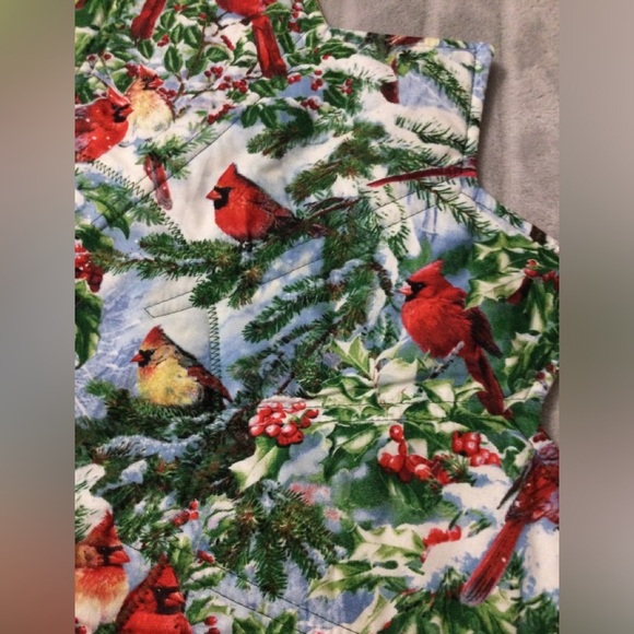 25” Table Topper Fall Leaves Design and Cardinals Winter on the Reverse Side - Picture 5 of 6